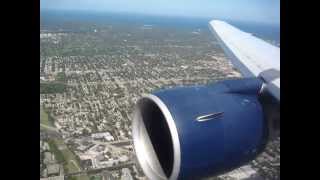 United Airlines B767200 landing at Chicago from Denver [upl. by Noleta]