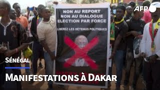 Sénégal manifestations à Dakar dans lattente dune date pour la présidentielle  AFP [upl. by Druce]