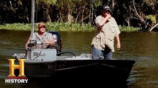 Swamp People Liz and Justin Hunt Goliath S6 E6  History [upl. by Bradwell]