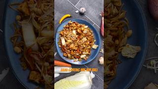 Bami Goreng aus Bali rezept bamigoreng indonesisch gebratenenudeln [upl. by Nerreg493]