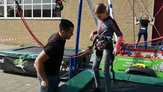 Bungee Trampoline instructie tuigje [upl. by Markiv]