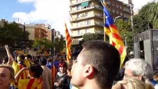 Barcelona Cadena humana Himno de cataluña [upl. by Anawt745]