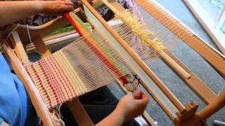 Krokbragd waves on a rigid heddle loom [upl. by Inaliel271]