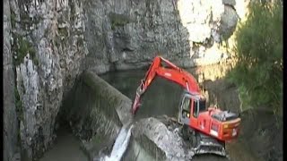 “LA GOTERA” DAM REMOVAL BERNESGA RIVER [upl. by Nyltak708]