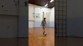 Kako uzimaš LOPTU 🏀🤚🏻 basketball kosarka shors [upl. by Nosremaj]