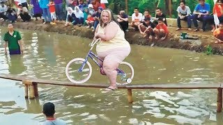 BEST BiKE RACE EVER ON EARTH  Cycling on the monkey bridge [upl. by Wernda]