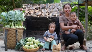 Harvest kohlrabi and dried fish to sell at the market  grill the fish to eat with your children [upl. by Ahtaela996]