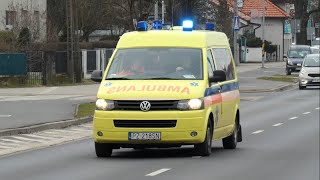 Alarmowo Ambulans transportowy  Volkswagen Transporter T5 GPAMZ  transport medyczny Poznań [upl. by Ojoj402]