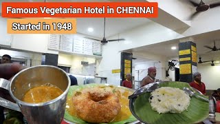 Chennai Ka Famous South Indian Restaurant RATNA CAFE Pongal Idli Vadai Sambar foodstagram chennai [upl. by Roper397]