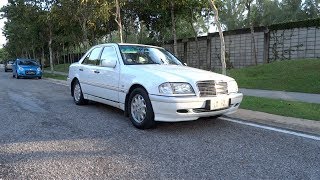 2000 MercedesBenz C 200 Elegance StartUp and Full Vehicle Tour [upl. by Naeloj]