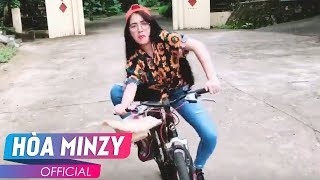 HÒA MINZY HƯỚNG DẪN KĨ THUẬT LÁI XE ĐẠP quotBÁ ĐẠOquot CỦA THANH NIÊN LÀNG 😂😂 [upl. by Arahat]