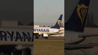 Ryanair B7377 Touch amp Go Training  Doncaster airport aviation aircraft airlines pilot crew [upl. by Eical]