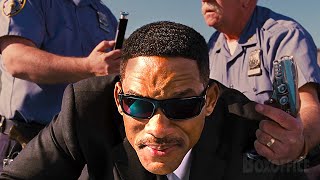 Will Smith VS poliziotti bianchi degli anni 60  Men in Black 3  Clip in Italiano [upl. by Meade]