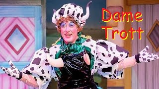 Dame Trott  Pantomime Dame  Rikmansworth 2016 [upl. by Hussein230]