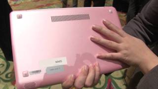 Lenovo S200 10quot Cedar Trail Netbook Hands On [upl. by Ahsam979]