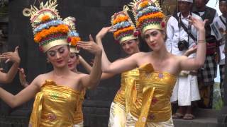 Rejang Dewa performance at Besakih April 14 2015 [upl. by Charmian]