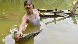 Building A Bridge With Stone And Bamboo Finish The Bridge With Wooden Floor Independent Life [upl. by Eniamrehc]