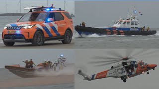 Reddingsbrigade KNRM amp Kustwachthelikopter in actie op het Banjaardstrand in Zeeland [upl. by Fey976]