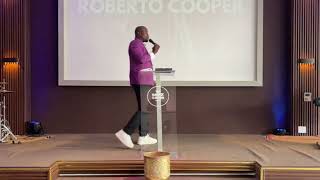 Viviendo por la Fe Pastor Cooper Roberto [upl. by Llennol]