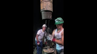 Well Service Oilfield job well service drilling oilfield tripping [upl. by Itsym]