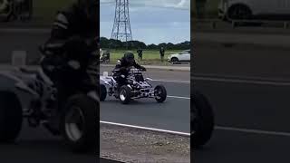 Fast quad 18 mile Melbourne raceway wait for the bike in the other lane [upl. by Eener676]