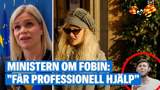 Jämställdhetsminister Paulina Brandberg L har fobi för bananer [upl. by Tnert]