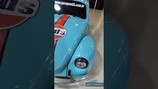 Fusca customizado com gigante aerofólio Você curte modelos modificados [upl. by Amadus823]