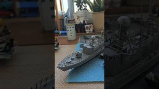 활주로 끝에 들어온 군함 Schnellboot GEPARD Klasse 143A nscale 군함 [upl. by Llenrac]