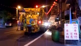 Musical Garbage Trucks In Taiwan [upl. by Occer]