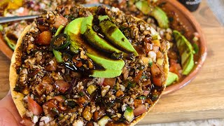 TOSTADAS DE CEVICHE de pescado cubiertas de salsa negra marisquera [upl. by Akoyn450]