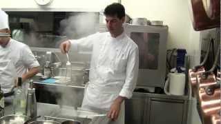 Alajmo prepares a dish with linguine at 3 Michelin Le Calandre [upl. by Astrahan]