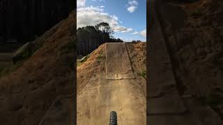 How does the Mondraker Dune Jump Airfield Woodhill NZ mtbjumps [upl. by Allenad]