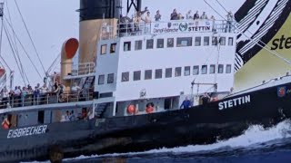 Auslaufparade auf dem Eisbrecher Stettin hamburg [upl. by Artinak702]