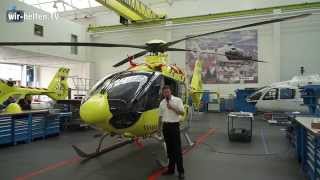 Ein Rettungshubschrauber EC 135 wird fertigmontiert Zu Besuch bei Airbus Helicopter [upl. by Winthorpe]