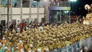 Carnaval 2010Rio de Janeiro Sapucaí  ala da Tijuca dos escravos Egípcios [upl. by Itsirk]