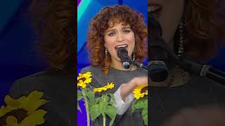 Gaia Gentile  Mahmood quotTUTA GOLDquot Cover Sanremo 2024 La Volta Buona Rai1 [upl. by Angy]