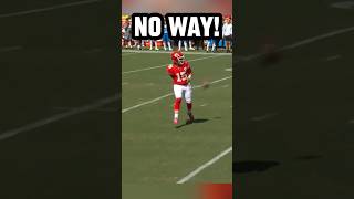 🚨Patrick Mahomes goes BEHIND THE BACK vs the Lions😳🔥 chiefs patrickmahomes nfl [upl. by Adyaj]