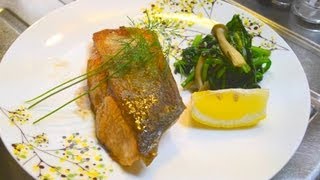 鮭のムニエルの作り方 How to make salmon meunière [upl. by Nyledaj]