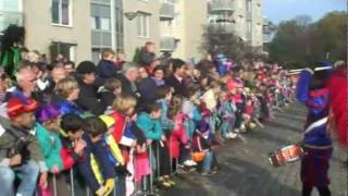 De Pietenband  Hoofd schouders knie en teen  Intocht Voorburg 2011 [upl. by Frohne205]