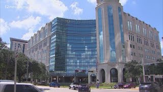 Saturday marked deadline for Memorial Hermann Health System employees to be fully vaccinated [upl. by Lled974]