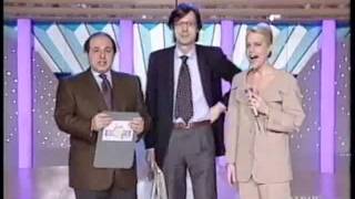 Vittorio Sgarbi polemica con Magalli ed Heather Parisi  Ciao WeekEnd  RAIDUE 1991 [upl. by Ennywg]