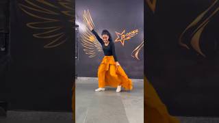 Kamsin Kali 🌹🌹kamsinkali rdance rrgirls shorts youtubeshorts tonnykakkar nehakakkar [upl. by Yerhcaz906]