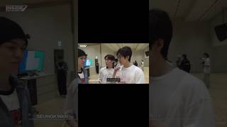 Vernon and Seungkwan arguing🙂 in front of WONWOO 🤣🤣kpopband seungkwan wonwoo vernon [upl. by Marjie]