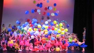 Woodend Dance school Balloon Drop by Balloon Decor Australia [upl. by Dloreg]