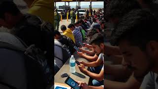 1 quot130 migrantes parten de Tapachula hacia la frontera de EE UU quot [upl. by Elison]