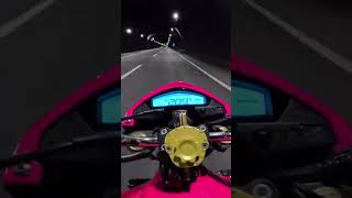 Túnel a 200km 🚀🔥 shortvideos shortvideo velocidade hornet [upl. by Anibur]