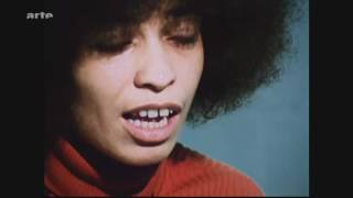 Angela Davis  interview 1972  talking about revolution  vostfr [upl. by Langham]