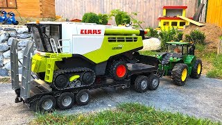 BRUDER TRAKTOR John DEERE pulls Combine CLAAS Lexion 780 [upl. by Standush]