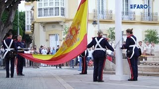 El Ramix 32 protagoniza el arriado de Bandera [upl. by Euqinamod592]