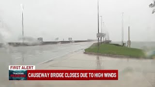 Causeway Bridge closes due to high winds [upl. by Joses]